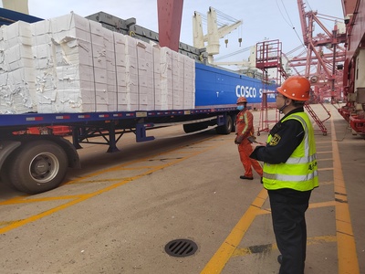 連云港外理 以高效裝卸服務，助推港口營商環境優化升級